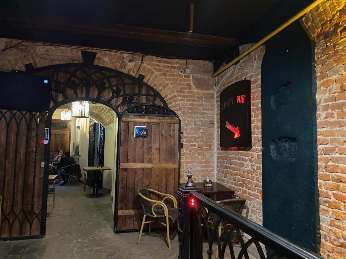 Апартаменти Королівські На Вулиці Лесі Українки 19 Lviv Ngoại thất bức ảnh