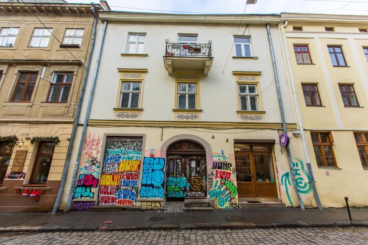 Апартаменти Королівські На Вулиці Лесі Українки 19 Lviv Ngoại thất bức ảnh