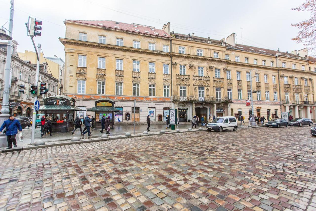 Апартаменти Королівські На Вулиці Лесі Українки 19 Lviv Ngoại thất bức ảnh