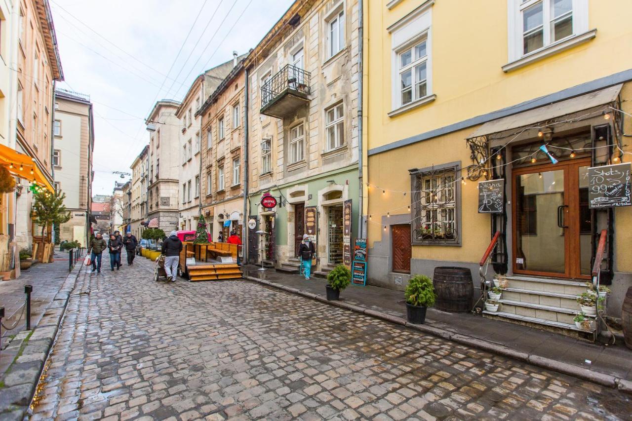 Апартаменти Королівські На Вулиці Лесі Українки 19 Lviv Ngoại thất bức ảnh