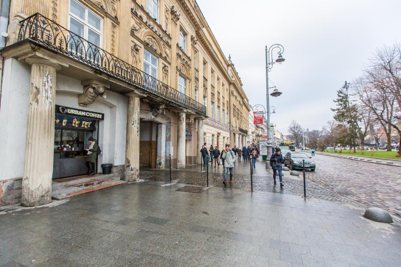 Апартаменти Королівські На Вулиці Лесі Українки 19 Lviv Ngoại thất bức ảnh